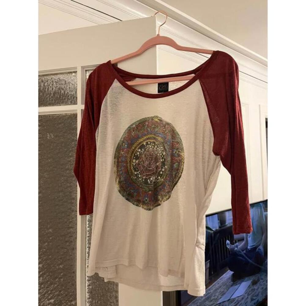 Obey Graphic Tee - Stylish 3/4 Sleeve Shirt